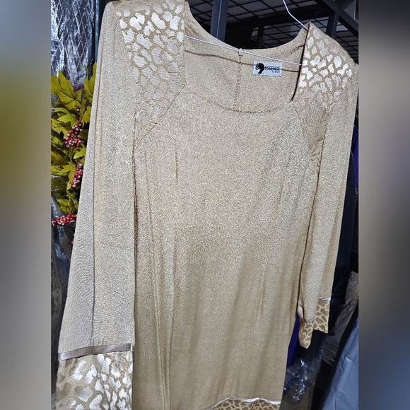 Long Sleeve dress/tunic with leopard print design - Picture 4 of 6